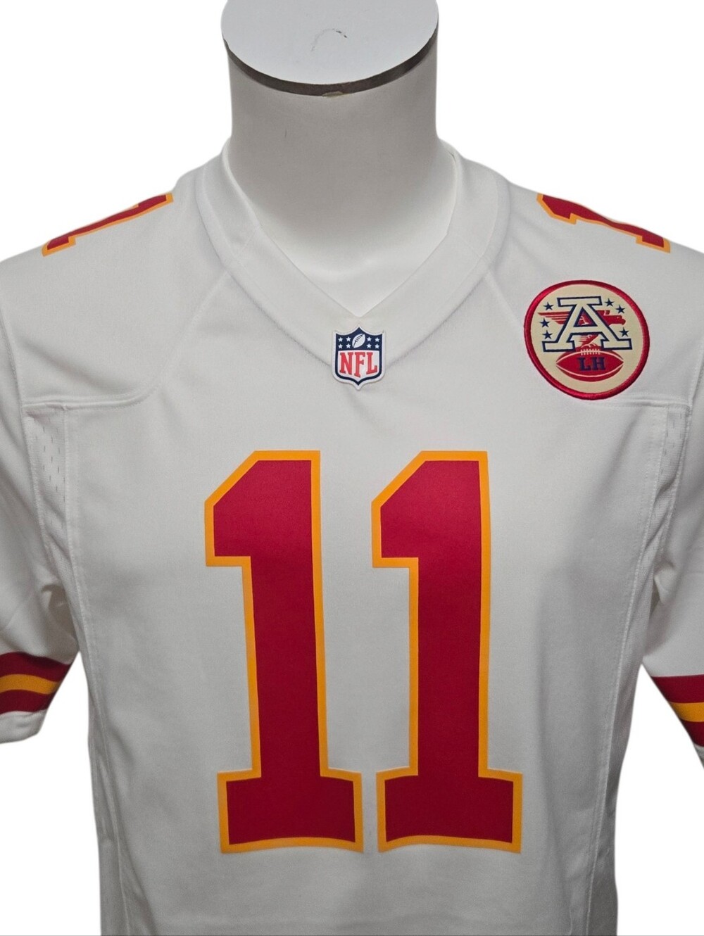 Nike On Field Kansas City Chiefs NFL Jersey White #11 Alex Smith, Men's Medium - Picture 4 of 11